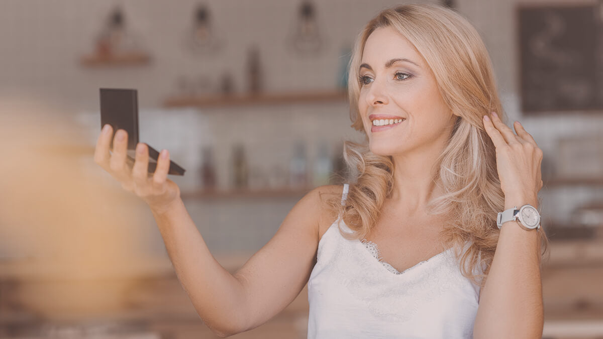 Menopause Friendly Makeup – Make Your Skin Glow